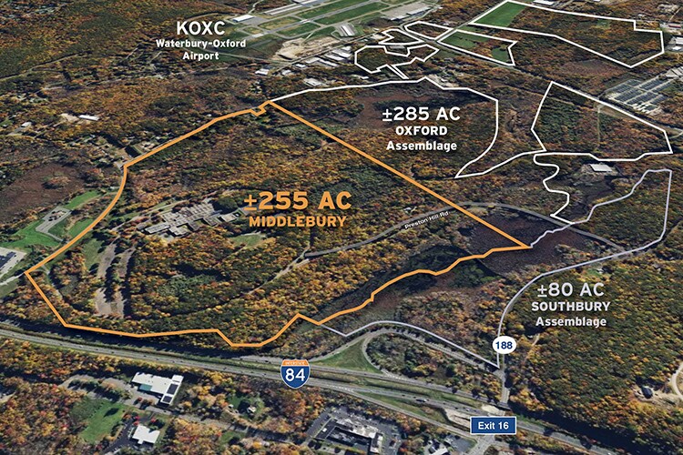 199 Benson Rd, Middlebury, CT à vendre - Photo principale – Image 2 sur 3