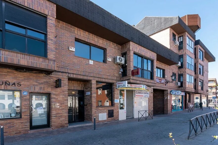 Immeuble residentiel dans Torrejón de la Calzada, Madrid à vendre - Photo de l’immeuble – Image 2 sur 2