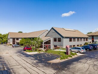 Plus de détails pour 10521 N Port Washington Rd, Mequon, WI - Bureau à louer