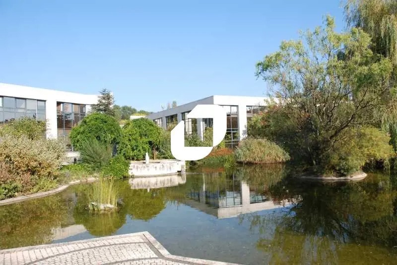 12 Parc Ariane, Guyancourt à louer Photo de l’immeuble– Image 1 sur 12