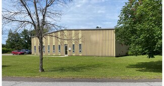Plus de détails pour 38 Bruce Cres, Carleton Place, ON - Industriel/Logistique à louer