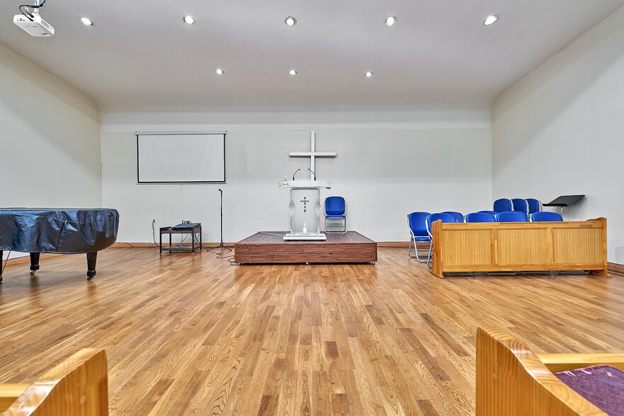 824 Venice Blvd, Los Angeles, CA à vendre - Photo de l’immeuble – Image 2 sur 19