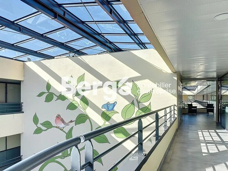 Bureau dans SOPHIA ANTIPOLIS à louer - Photo de l’immeuble – Image 2 sur 11