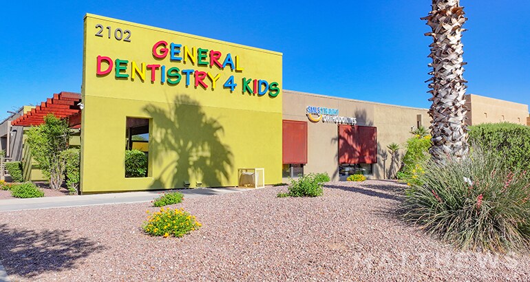 2102 N Country Club Rd, Tucson, AZ à vendre - Photo de l’immeuble – Image 2 sur 3