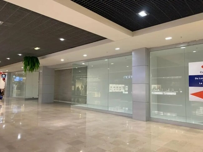 Plus de détails pour Local commercial à louer