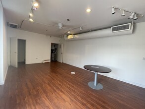 535-611 W Main St, Alhambra, CA à louer Photo intérieure– Image 2 sur 6