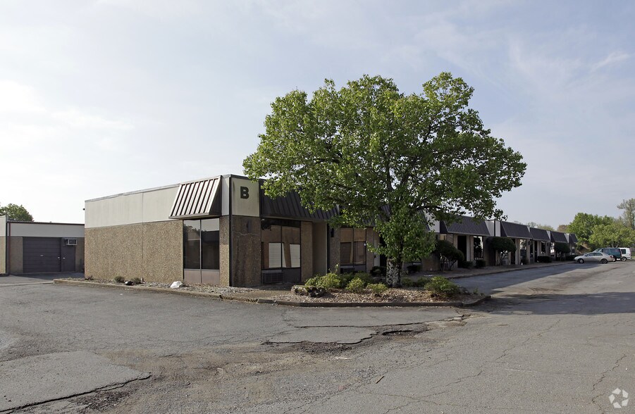 5301 McClanahan Dr, North Little Rock, AR à vendre - Photo principale – Image 1 sur 2