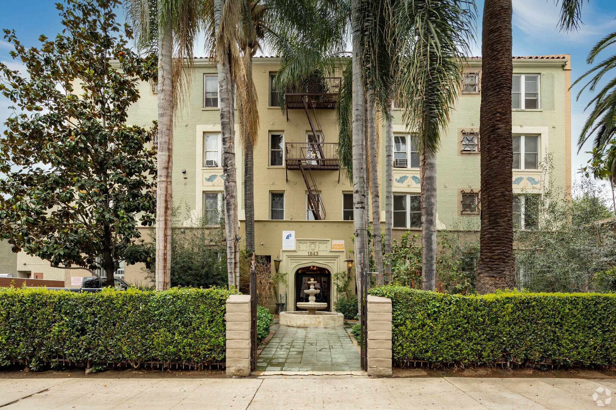 1843 N Cherokee Ave, Los Angeles, CA à vendre Photo principale– Image 1 sur 62