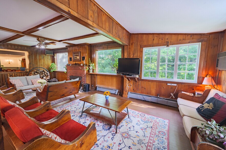 6 Abroad Rd, West Dover, VT à vendre - Photo de l’immeuble – Image 2 sur 108