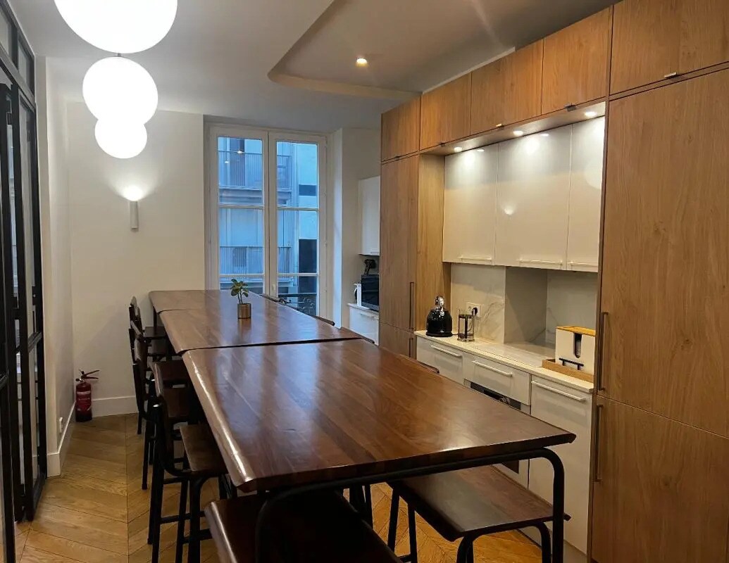 82 Rue D'Amsterdam, Paris à louer Photo intérieure– Image 1 sur 11