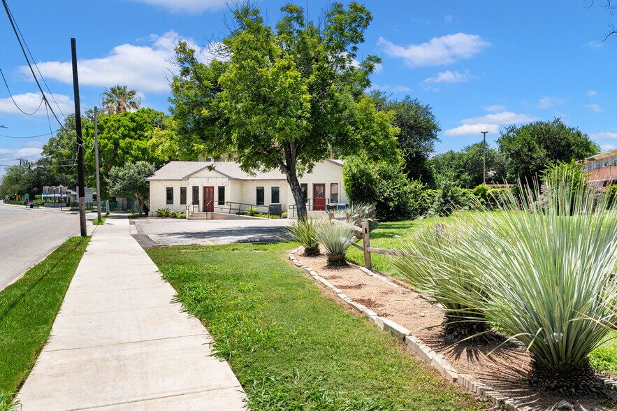 3109 N St Marys St, San Antonio, TX à louer - Photo de l’immeuble – Image 2 sur 21