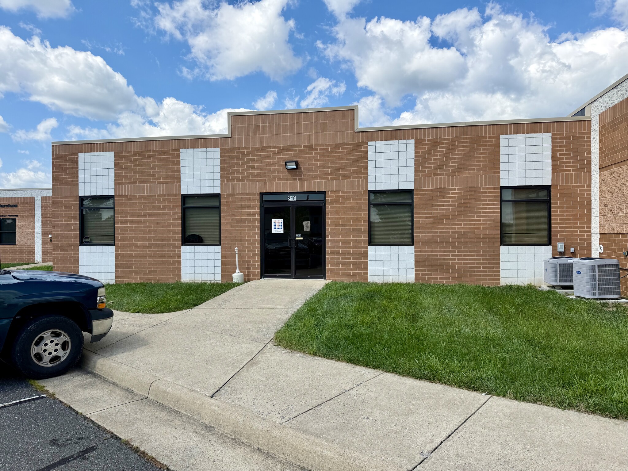 240-252 Airport Rd, Winchester, VA à louer Photo intérieure– Image 1 sur 11