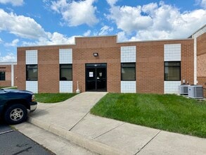 240-252 Airport Rd, Winchester, VA à louer Photo intérieure– Image 1 sur 11