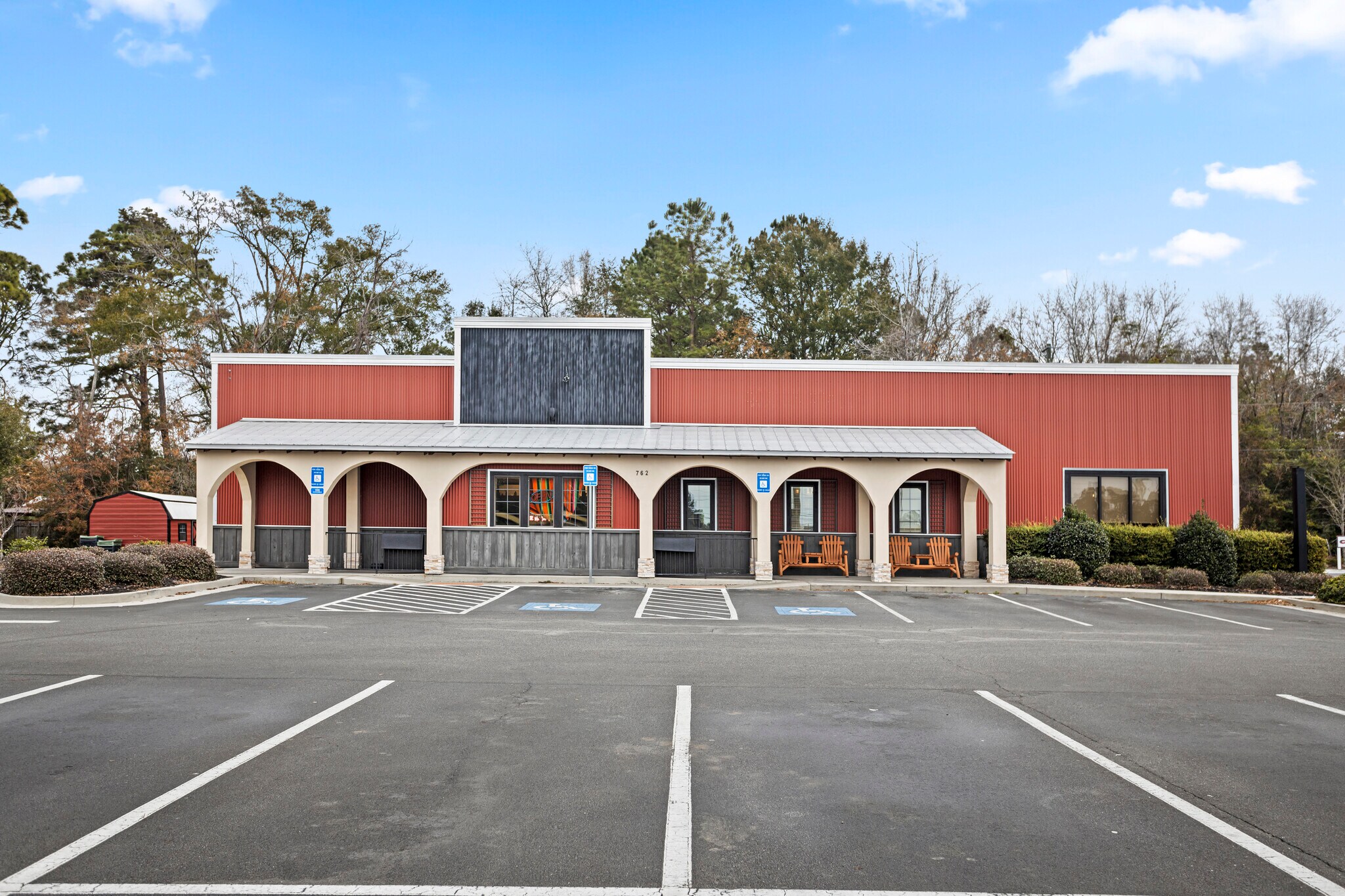 762 Veterans Pky, Hinesville, GA à vendre Photo principale– Image 1 sur 57