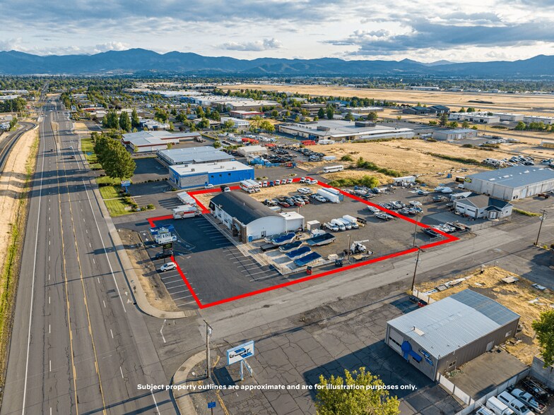 3811 Crater Lake Hwy, Medford, OR à vendre - Photo de l’immeuble – Image 2 sur 82