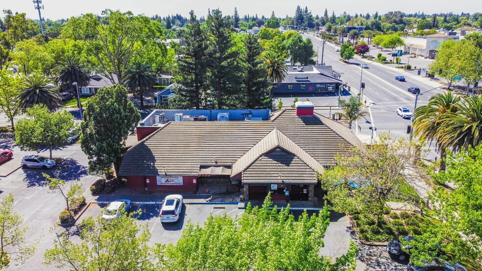 6400-6480 Fair Oaks Blvd, Carmichael, CA à louer - Photo principale – Image 2 sur 15