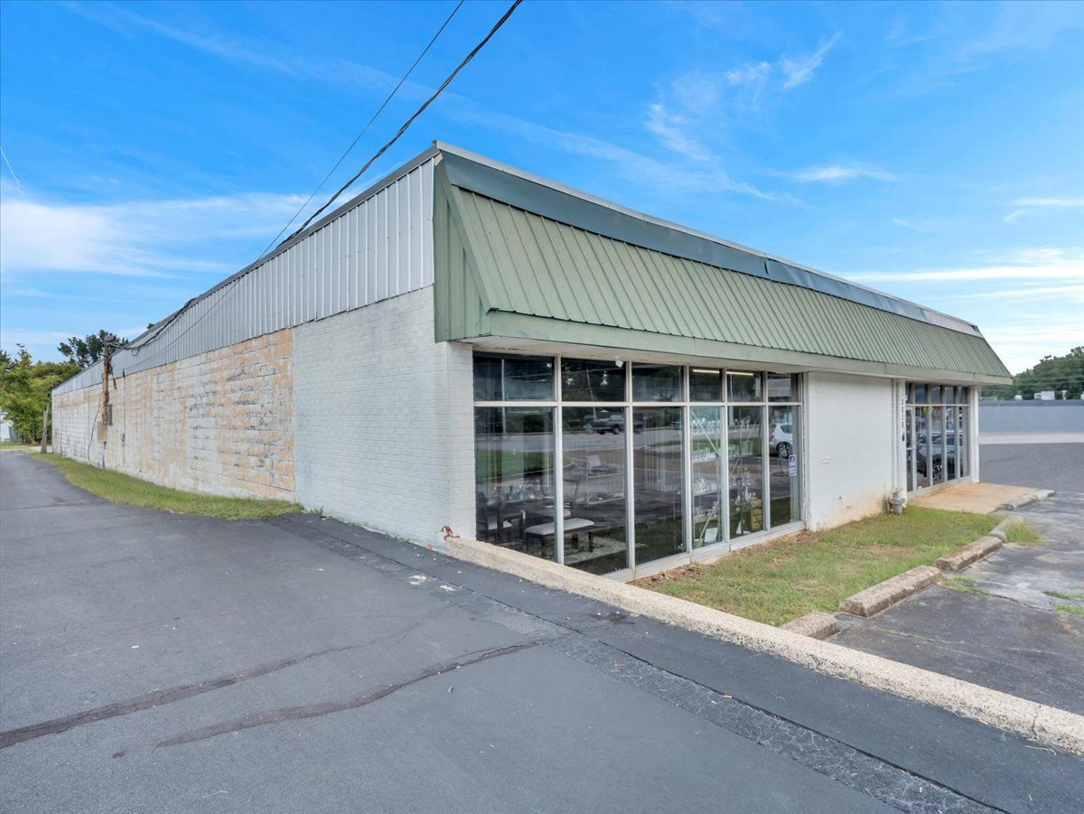 3010 University Dr NW, Huntsville, AL à vendre Photo de l’immeuble– Image 1 sur 16