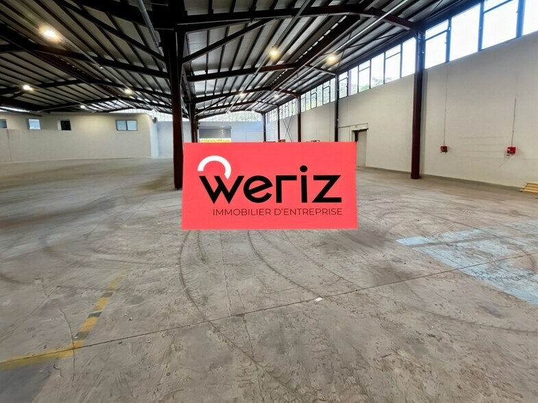 Industriel/Logistique dans Aubagne à louer - Photo de l’immeuble – Image 3 sur 10