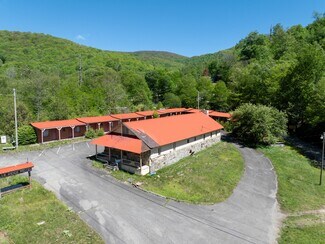 Plus de détails pour 11242 US-19, Maggie Valley, NC - Hôtellerie à vendre