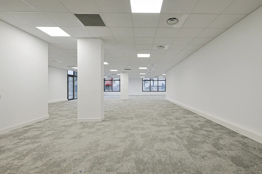 Bureau dans La Madeleine à vendre - Photo de l’immeuble – Image 3 sur 9