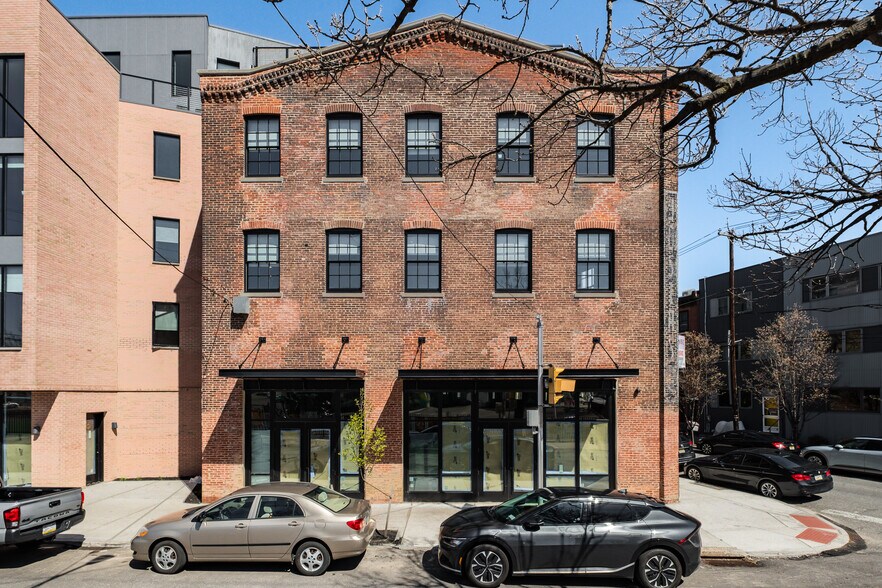 1700 N Howard St, Philadelphia, PA à louer - Photo de l’immeuble – Image 1 sur 10