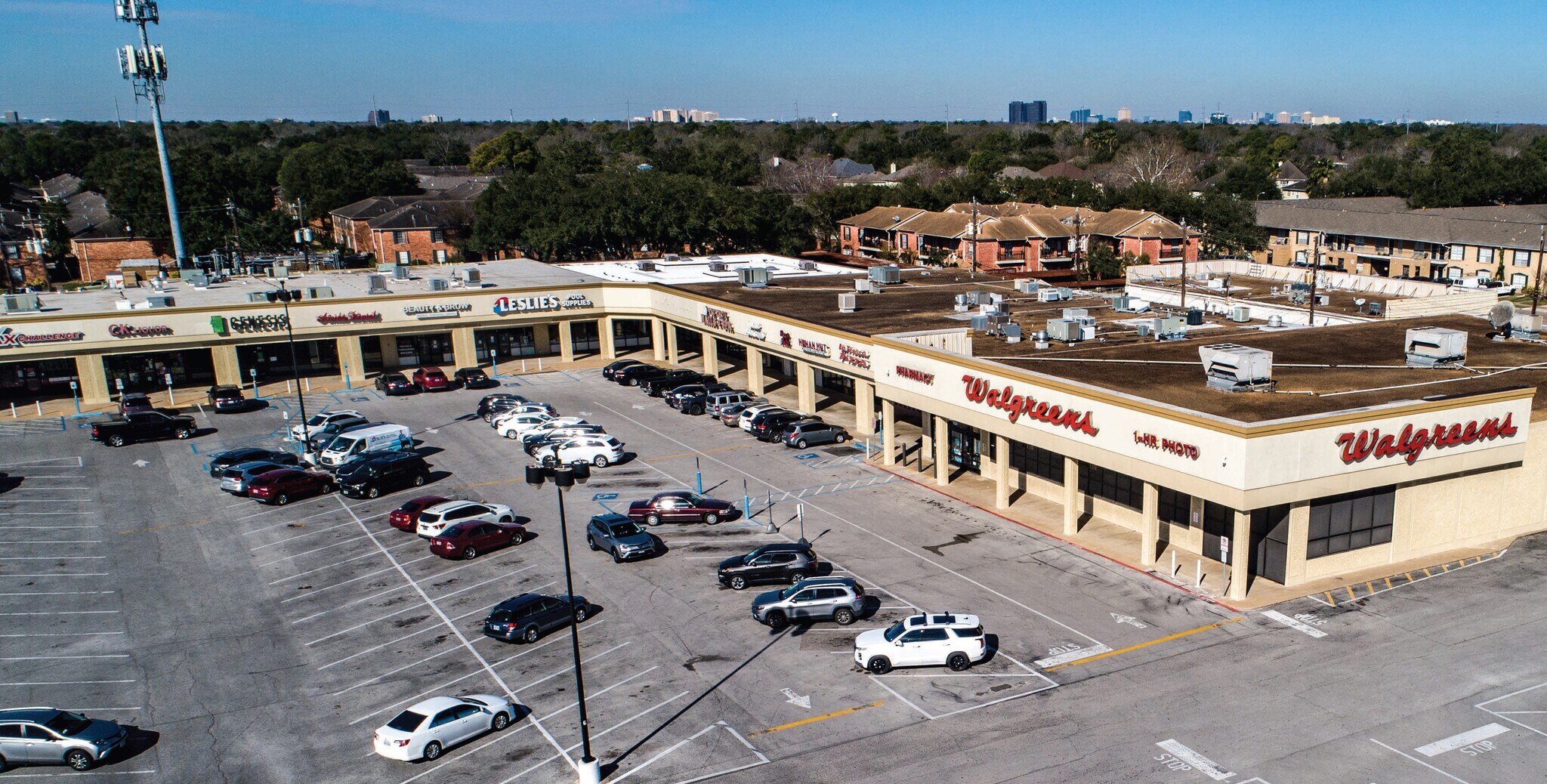 5300 N Braeswood Blvd, Houston, TX à louer Photo de l’immeuble– Image 1 sur 10