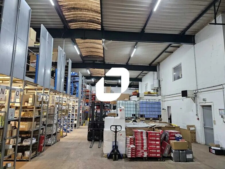 Bureau dans Villepinte à louer - Photo de l’immeuble – Image 2 sur 9