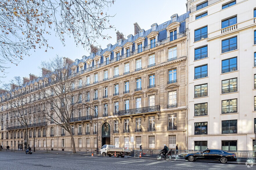 155 Boulevard Haussmann, Paris à louer - Photo de l’immeuble – Image 3 sur 4