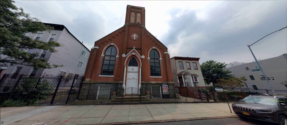 1064 Herkimer St, Brooklyn, NY à vendre - Photo de l’immeuble – Image 2 sur 74