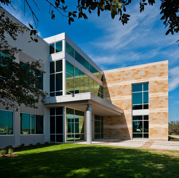 10130 State Highway 151, San Antonio, TX à louer - Photo principale – Image 1 sur 11