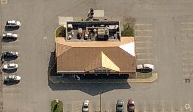 7117 W 130th St, Cleveland, OH à louer - Photo de l’immeuble – Image 2 sur 5