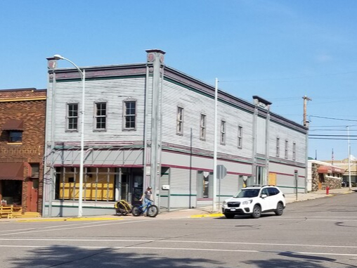 145 E Chapman St, Ely, MN à vendre - Photo de l’immeuble – Image 1 sur 15
