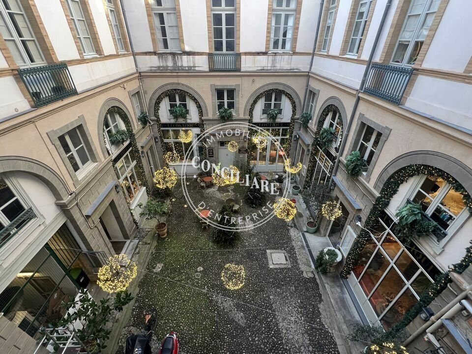 9 Rue Saint Antoine Du T, Toulouse à louer Photo de l’immeuble– Image 1 sur 4