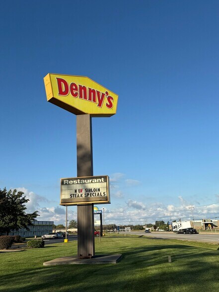 6171 Melton Rd, Portage, IN à louer - Photo de l’enseigne sur pylône – Image 2 sur 8