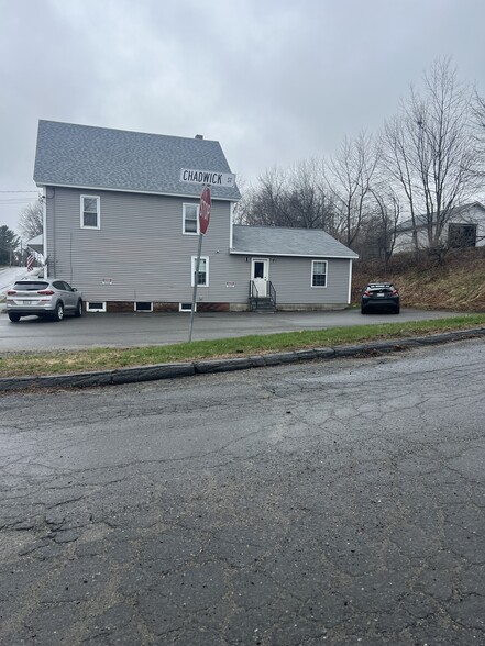 112 Clinton Ave, Winslow, ME à louer - Photo de l’immeuble – Image 2 sur 7