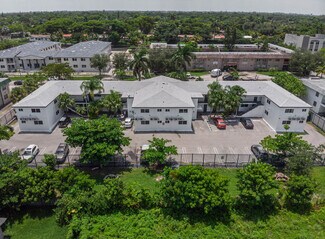 Plus de détails pour 13201 Memorial Hwy, North Miami, FL - Logement à vendre