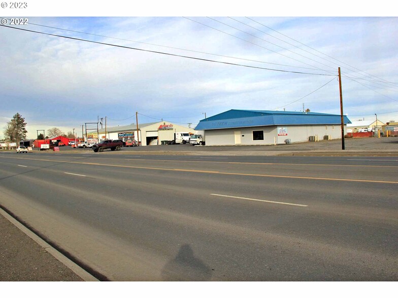80535 N Highway 395, Hermiston, OR à vendre - Photo de l’immeuble – Image 2 sur 2
