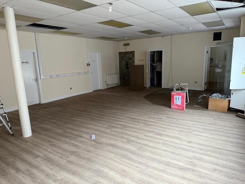 2330 Dumbarton Rd, Glasgow à louer - Photo de l’immeuble – Image 2 sur 4