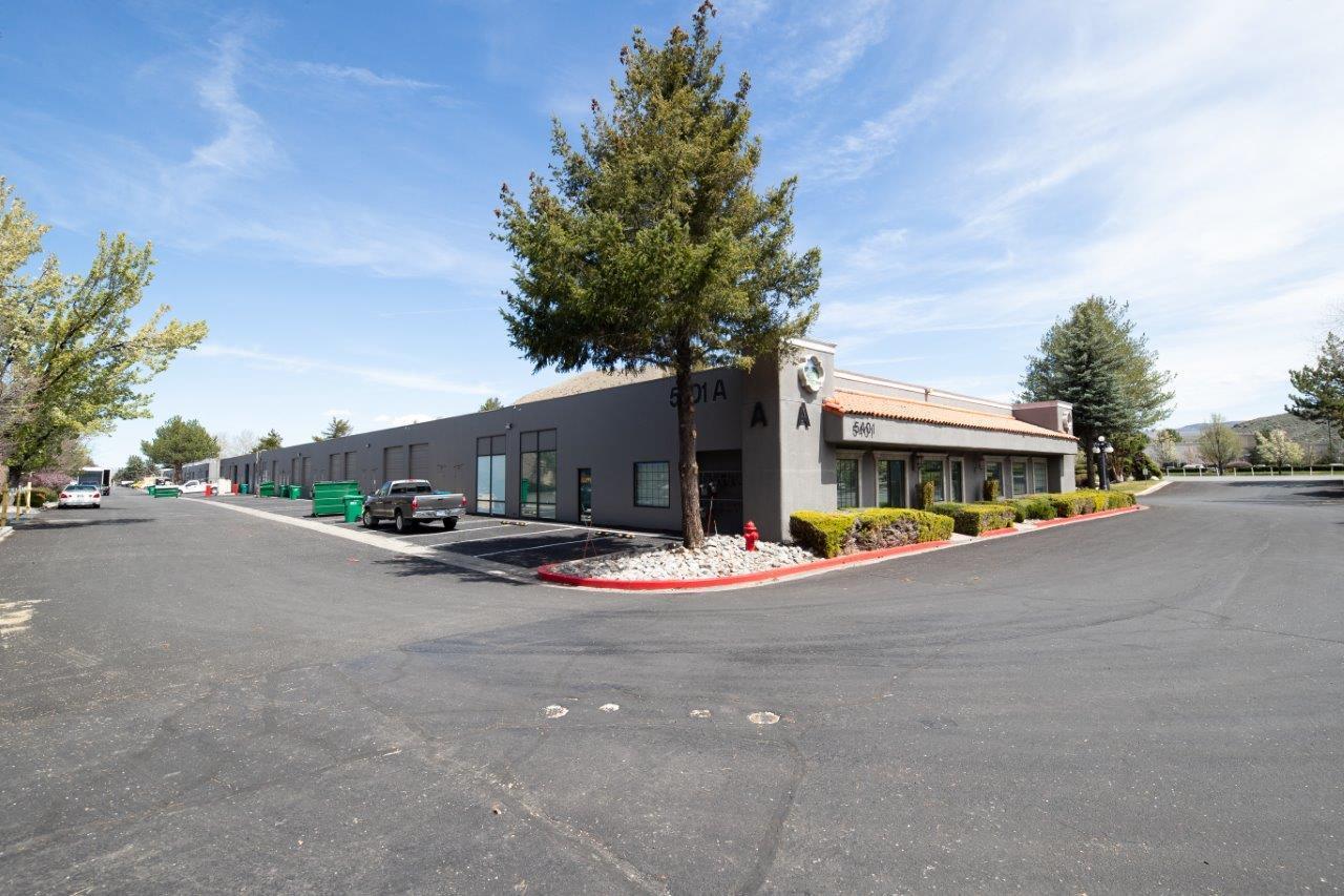 5401 Longley Ln, Reno, NV à louer Photo de l’immeuble– Image 1 sur 15