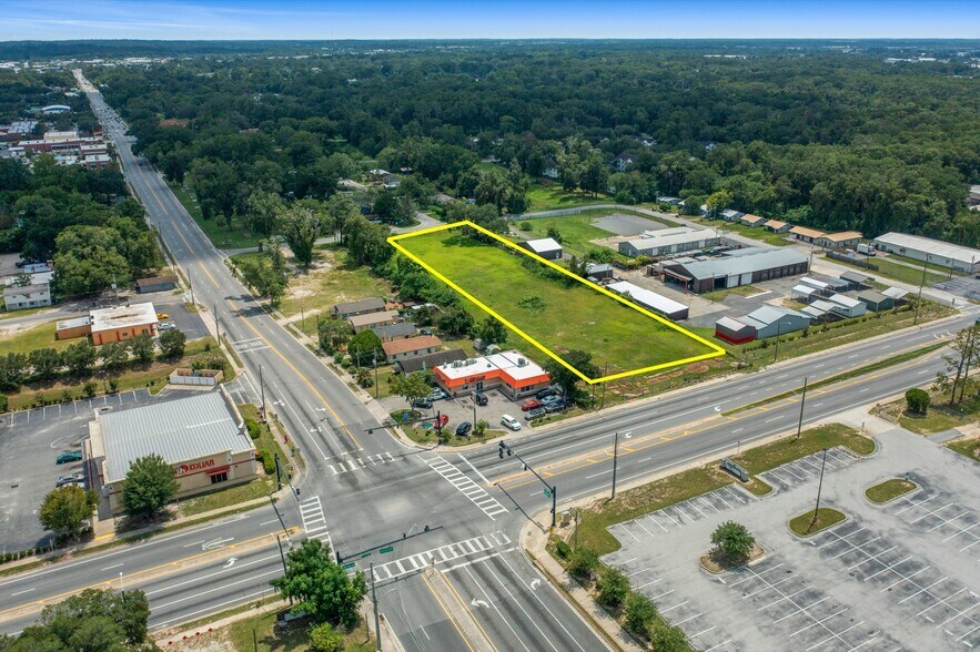 00 NW 10TH st, Ocala, FL à louer - Photo de l’immeuble – Image 2 sur 13