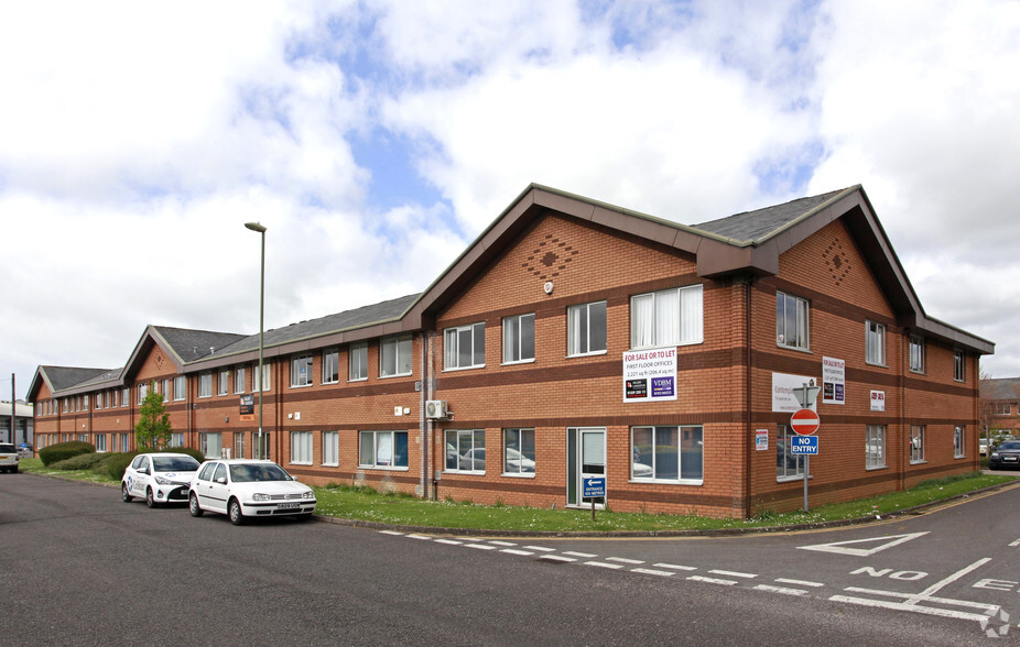 Hussar Ct, Waterlooville à vendre - Photo de l’immeuble – Image 3 sur 6
