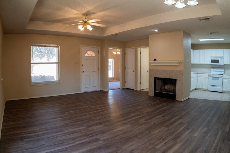 3422-3424 97th St, Lubbock, TX à vendre - Photo de l’immeuble – Image 2 sur 21