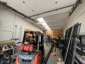 Aston Ct, Warrington à louer Photo intérieure– Image 2 sur 5