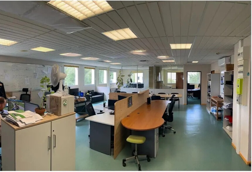 Bureau dans Épinal à louer - Photo intérieure – Image 1 sur 4