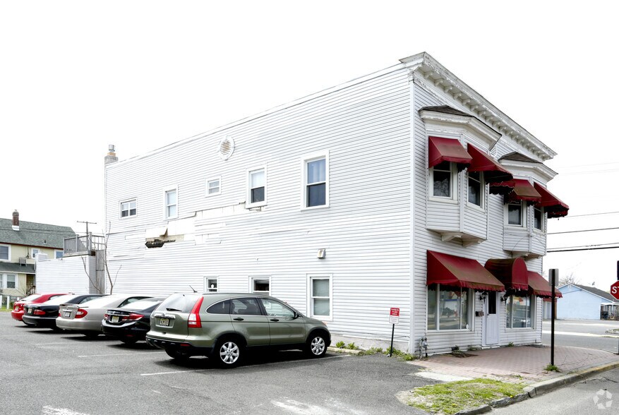651 2nd Ave, Long Branch, NJ à louer - Photo de l’immeuble – Image 2 sur 3