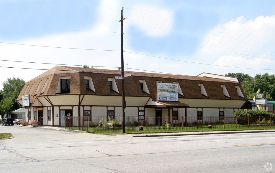 3607 W 16th St, Indianapolis, IN à louer - Photo de l’immeuble – Image 2 sur 4
