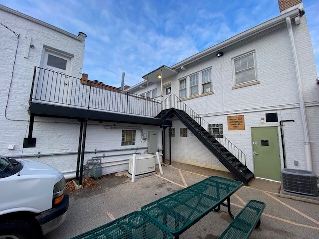 108-110 W Calendar Ave, La Grange, IL à louer - Photo de l’immeuble – Image 3 sur 6