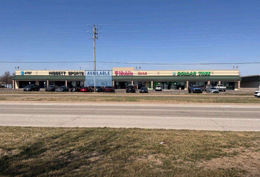 2710 W Central Ave, El Dorado, KS à louer - Photo de l’immeuble – Image 1 sur 2