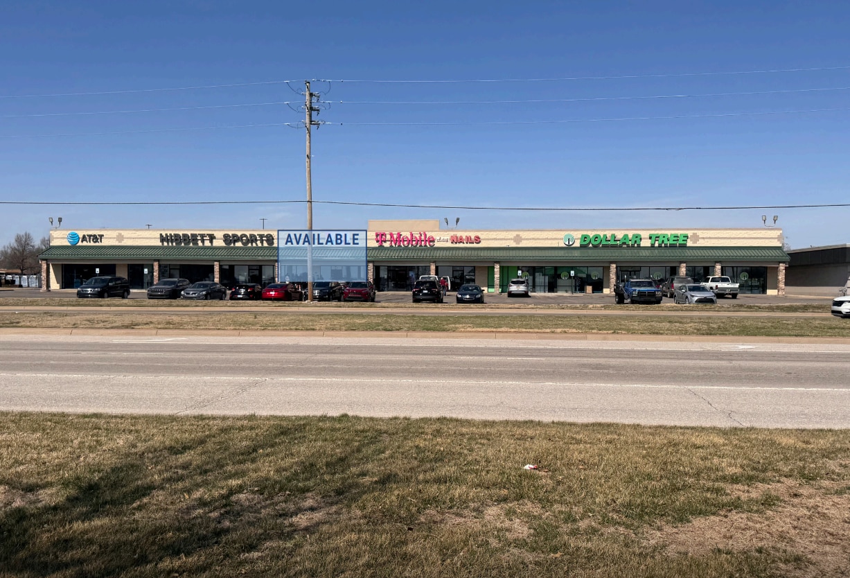 2710 W Central Ave, El Dorado, KS à louer Photo de l’immeuble– Image 1 sur 3