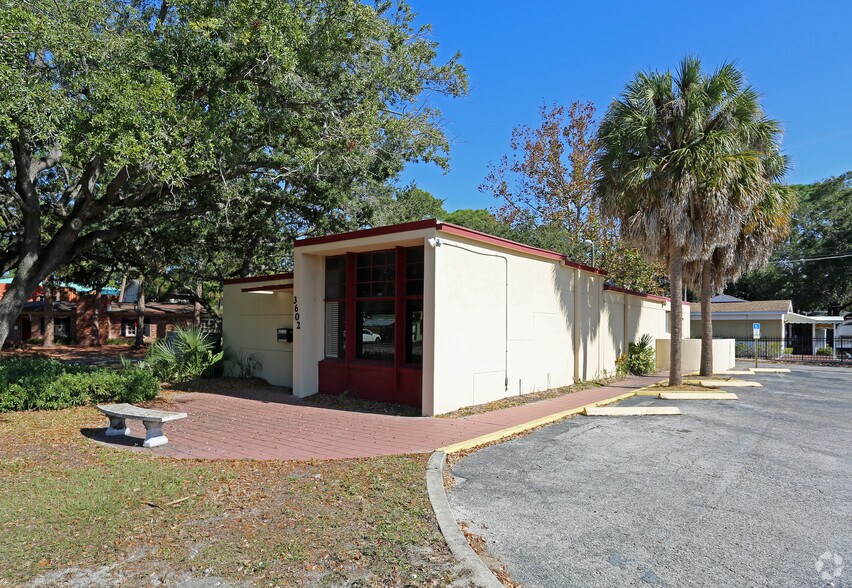 3602 S Manhattan Ave, Tampa, FL à vendre - Photo de l’immeuble – Image 2 sur 13